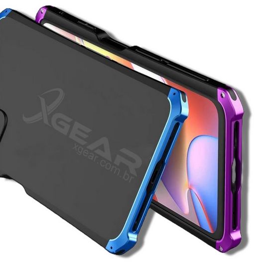 Capa para Celular MaxPro para iPhone com Reforço em Liga de Alumínio: Design Exclusivo e Durabilidade Premium